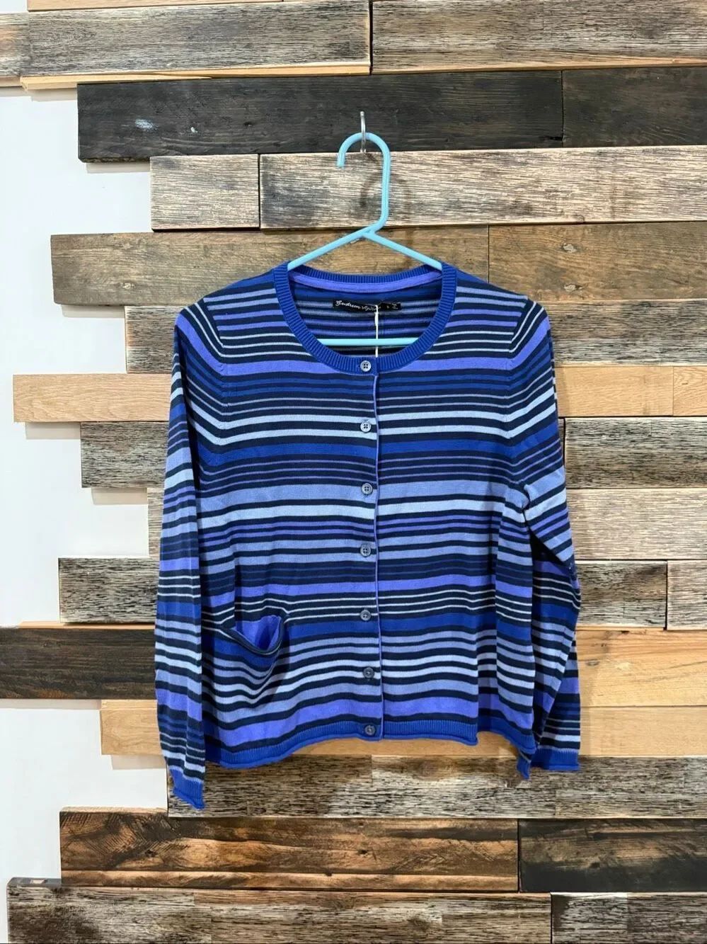 Gudrun Sjoden New cardigan sweater size Large